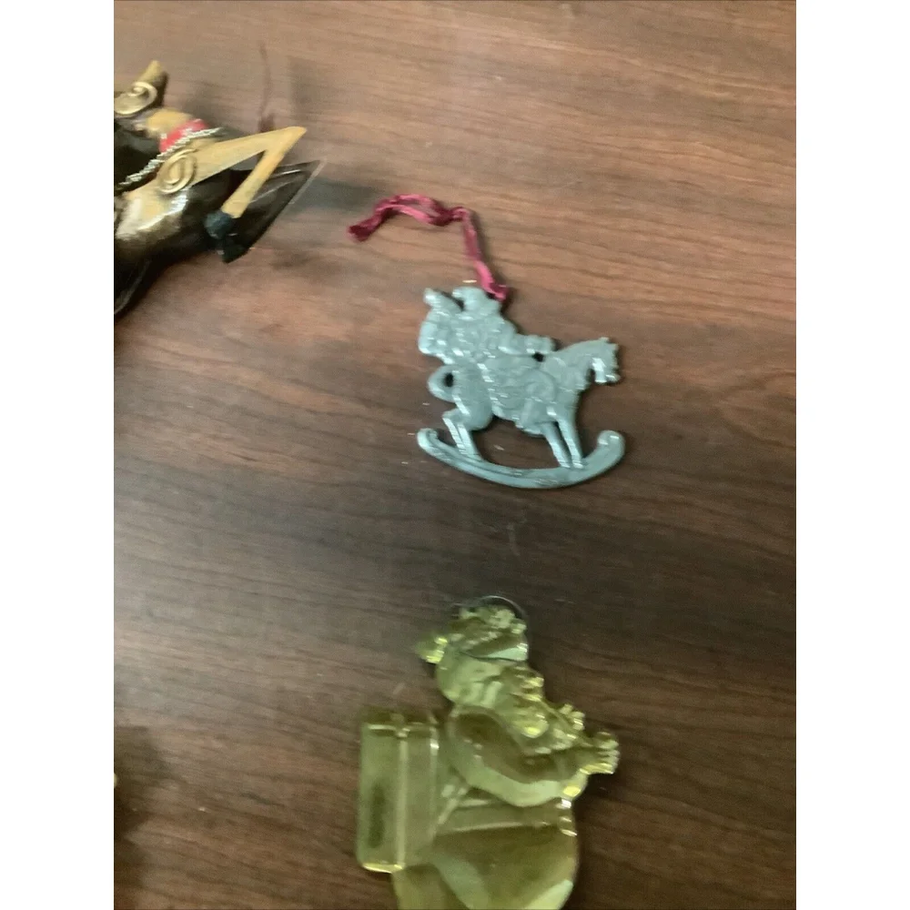 Lot of 4 Wonderful Vintage Assorted Santa Claus Christmas Tree Ornaments